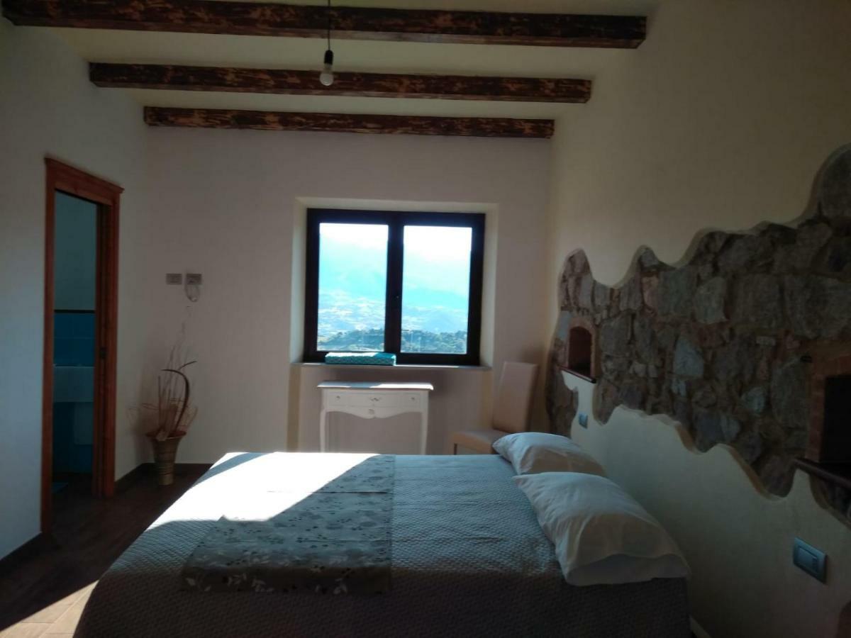 B&B Il Portico Orgosolo Eksteriør billede