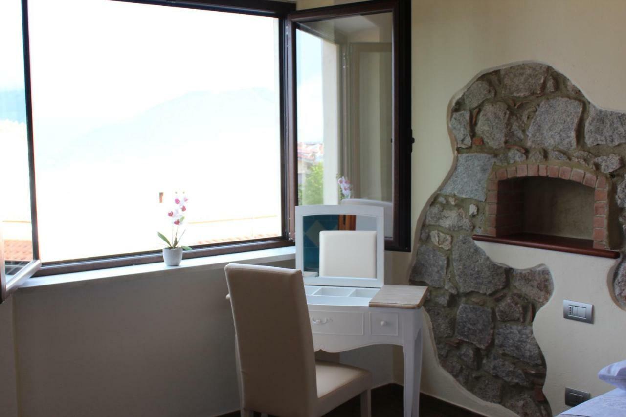 B&B Il Portico Orgosolo Eksteriør billede